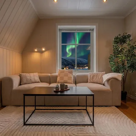 Arctic Homes - The Arctic Chamber